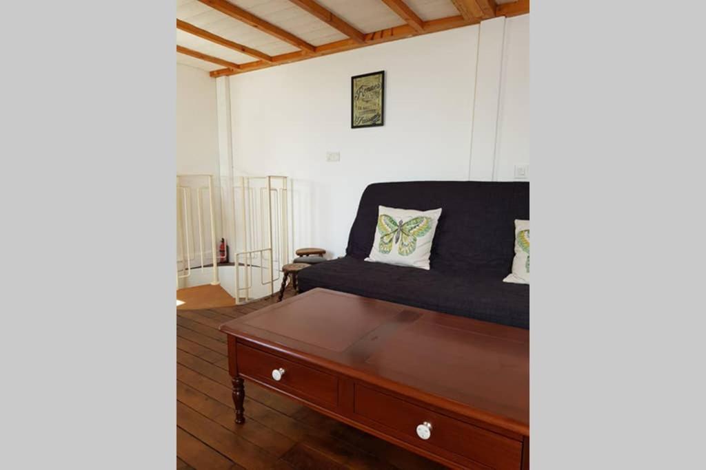 ker karantez Villa Rennes Bagian luar foto