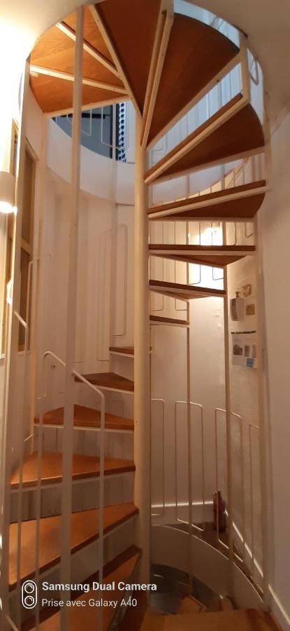 ker karantez Villa Rennes Bagian luar foto