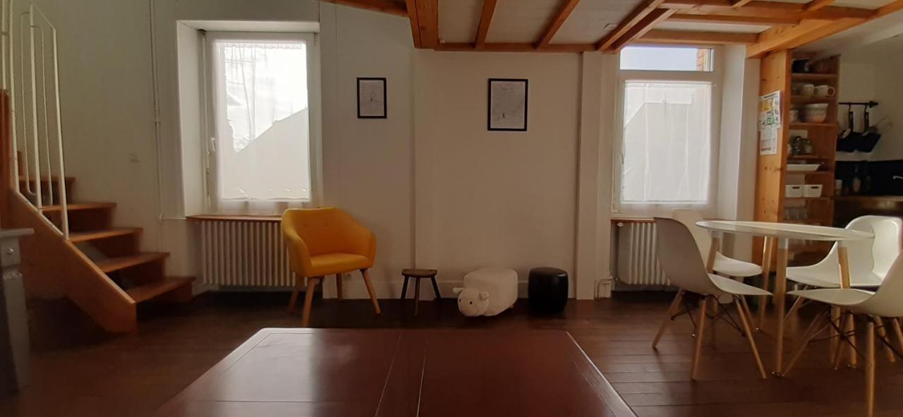 ker karantez Villa Rennes Bagian luar foto